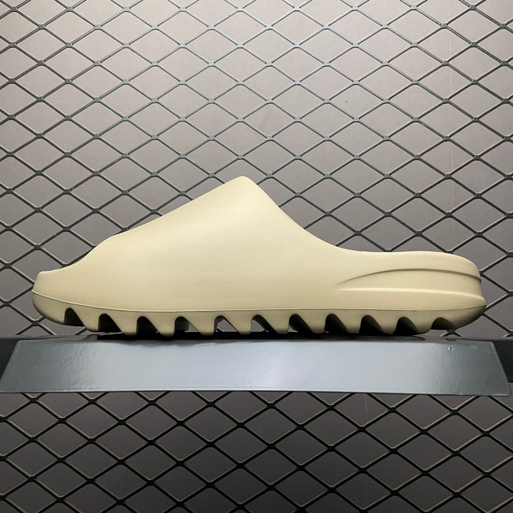 Yeezy Slide