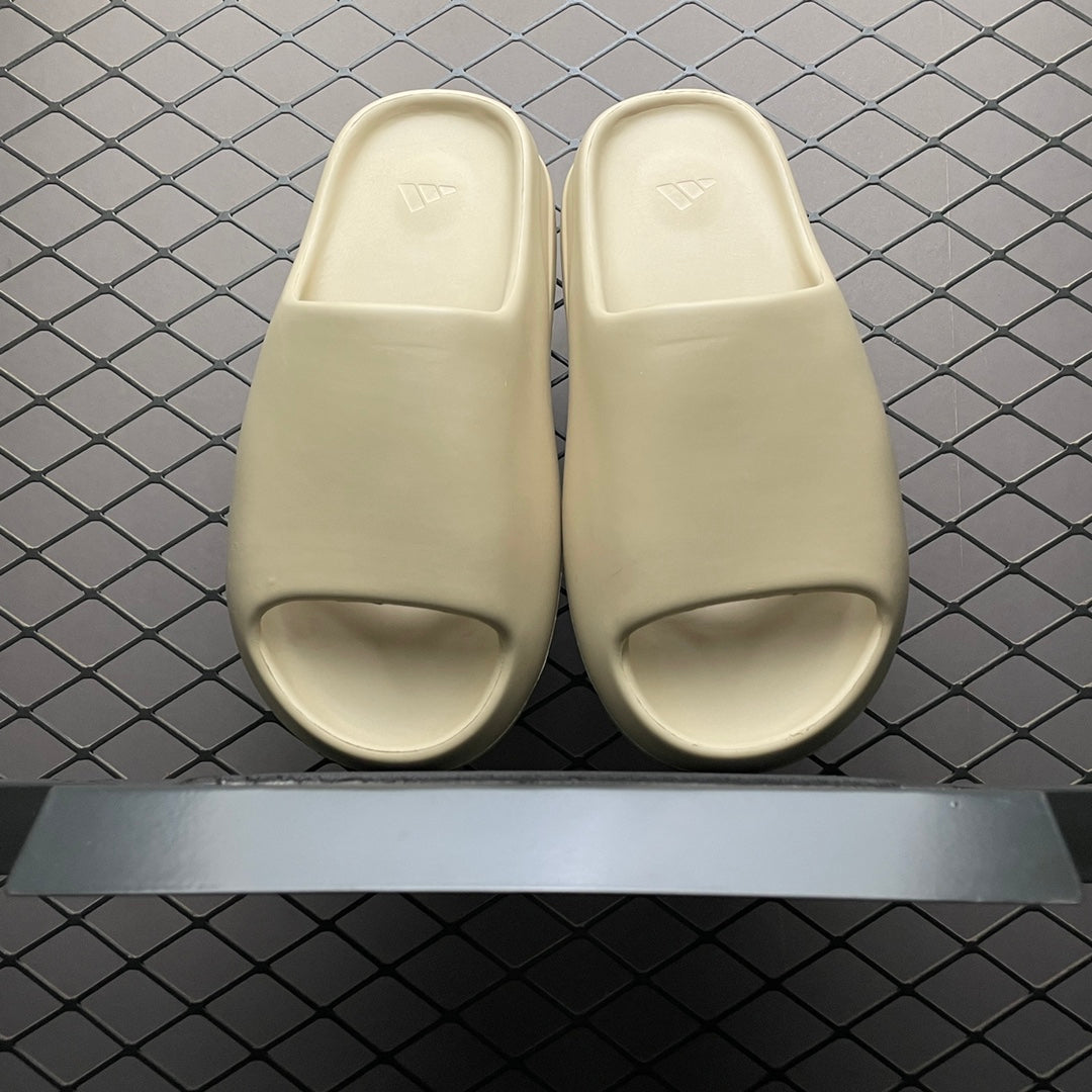 Yeezy Slide